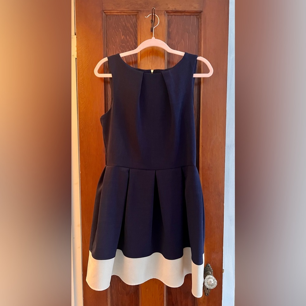 Closet designed in London Dress
